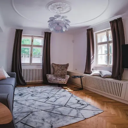 Prazska Aparthotel 4*