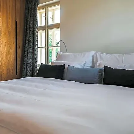 Pražská Apartahotel 4*