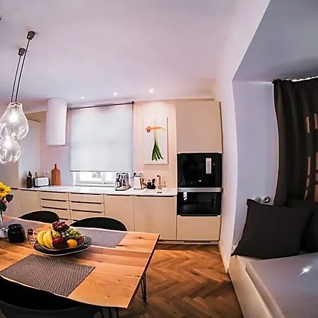 Pražská Apartahotel 4*